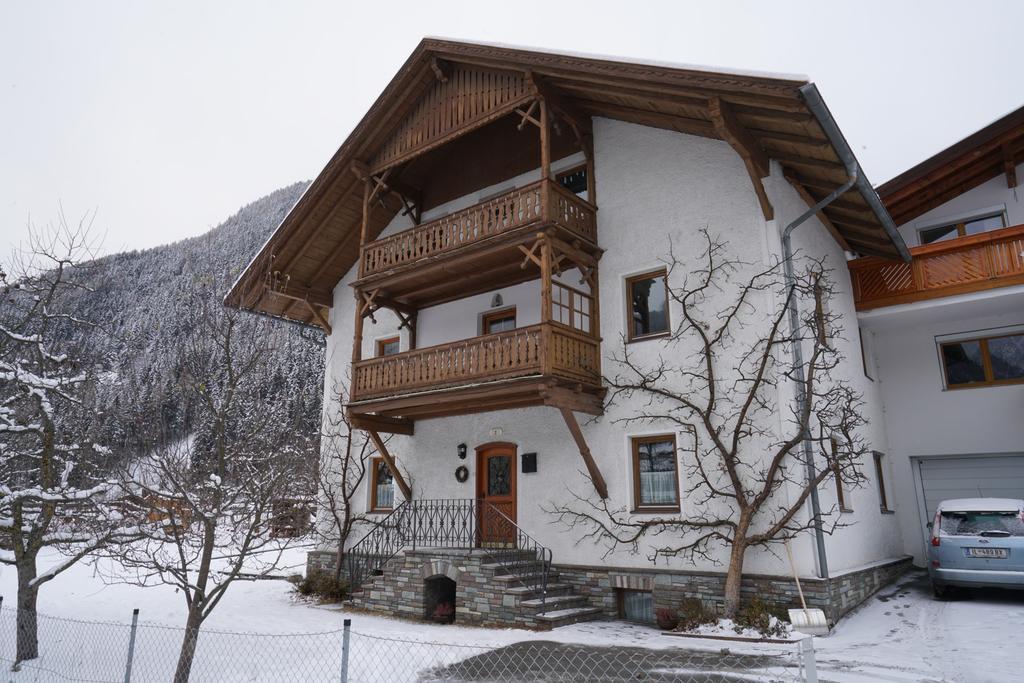 דירות ניוסטיפט אים סטובאיטל Haus Ruetzbach מראה חיצוני תמונה