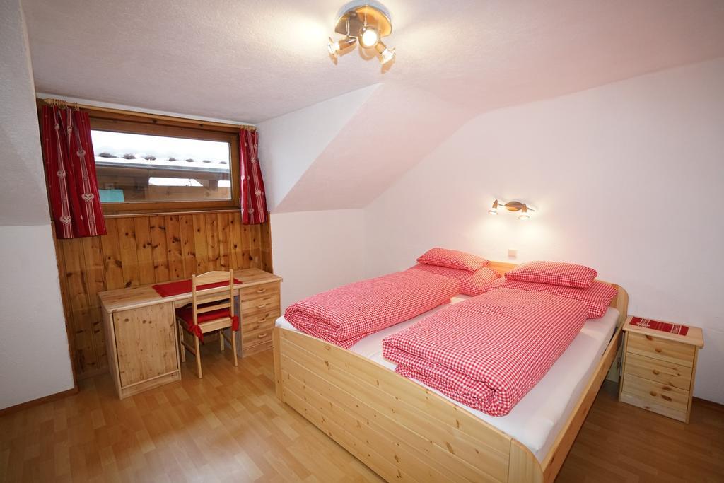 דירות ניוסטיפט אים סטובאיטל Haus Ruetzbach מראה חיצוני תמונה