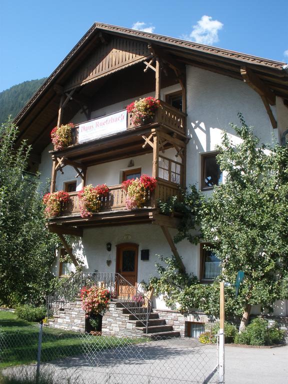 דירות ניוסטיפט אים סטובאיטל Haus Ruetzbach מראה חיצוני תמונה